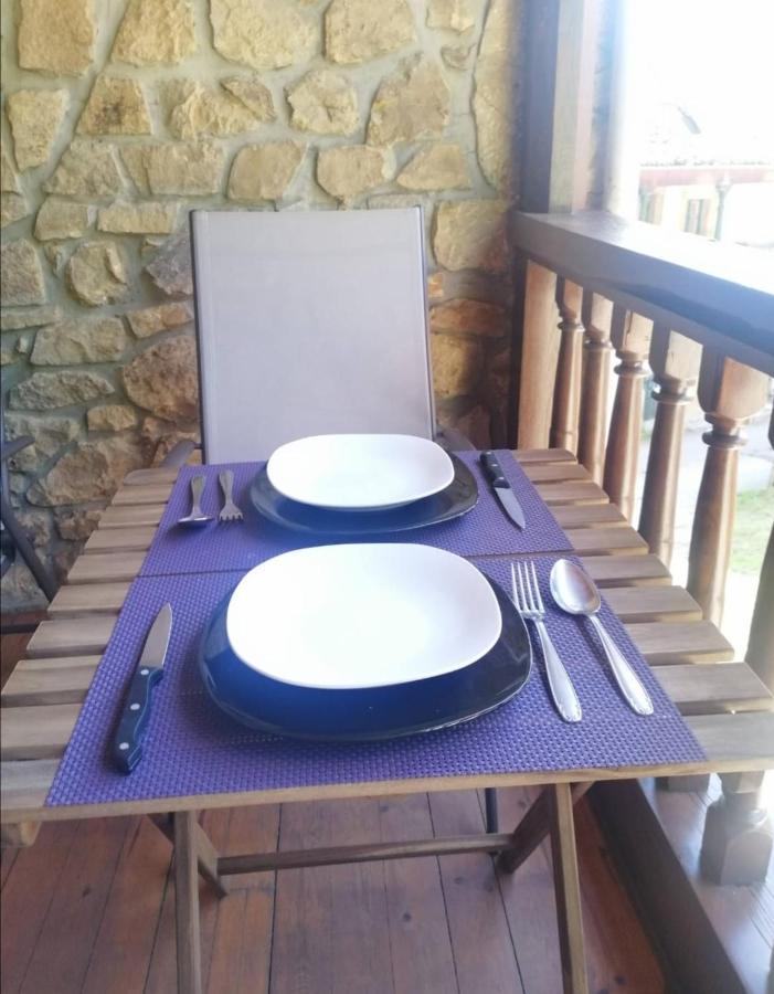 Casa Rural Apartamentos Angel Inguanzo Arenas De Cabrales المظهر الخارجي الصورة