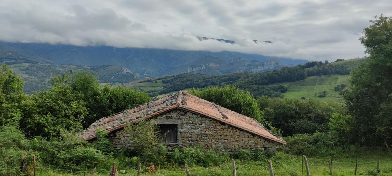 Casa Rural Apartamentos Angel Inguanzo Arenas De Cabrales المظهر الخارجي الصورة