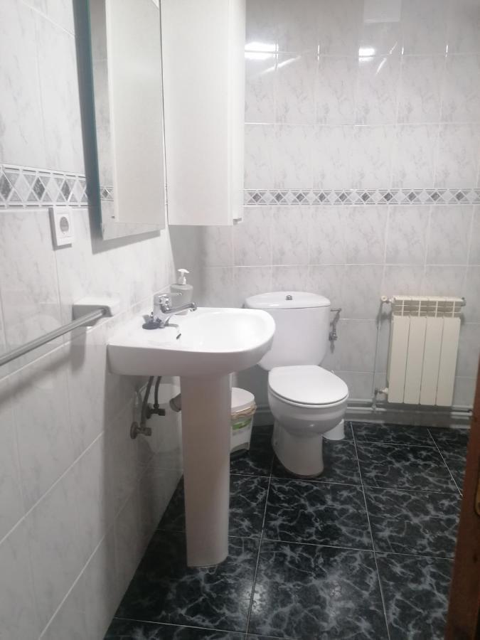 Casa Rural Apartamentos Angel Inguanzo Arenas De Cabrales المظهر الخارجي الصورة